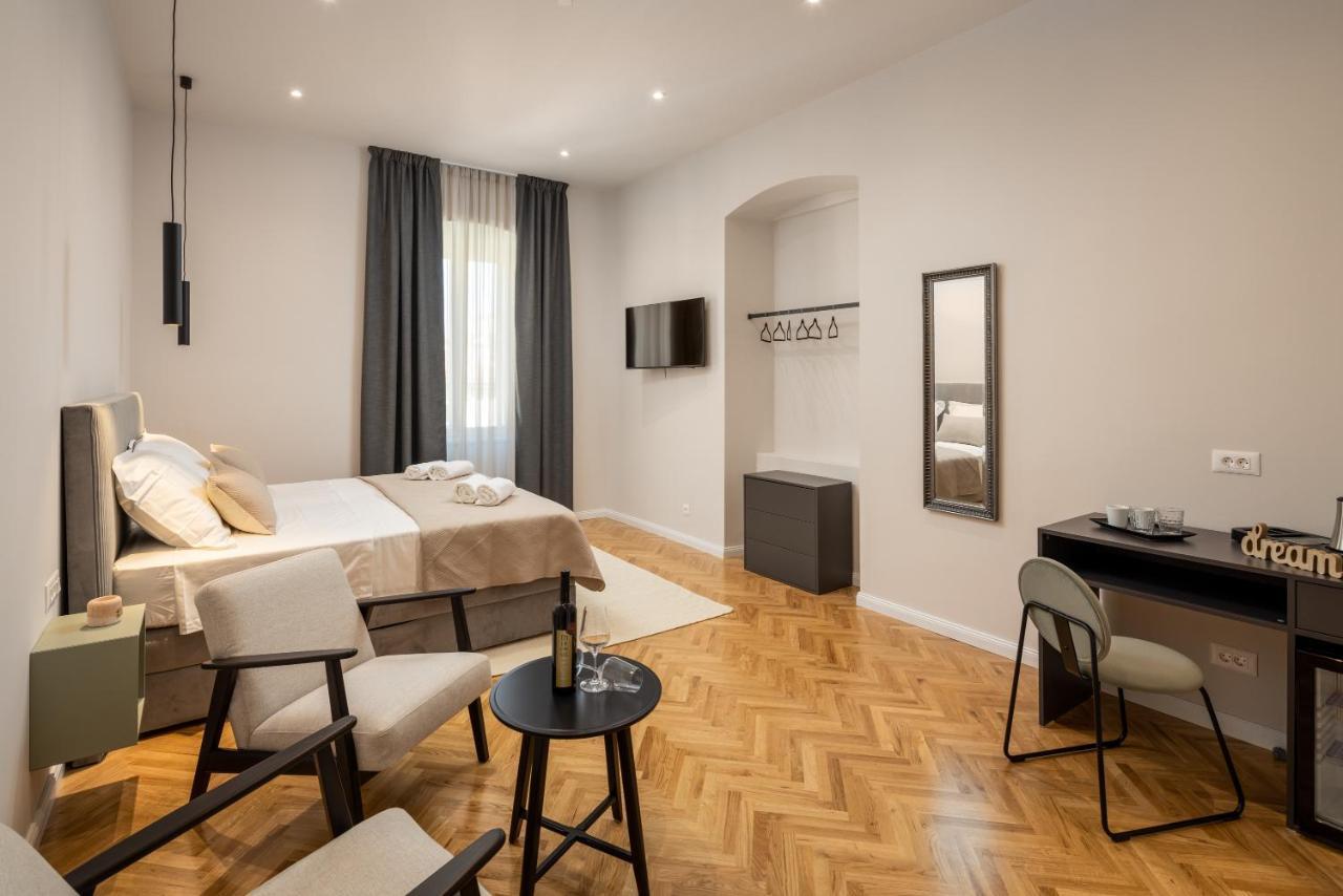 Boutique Lux Rooms Odello Split Old Town Екстериор снимка
