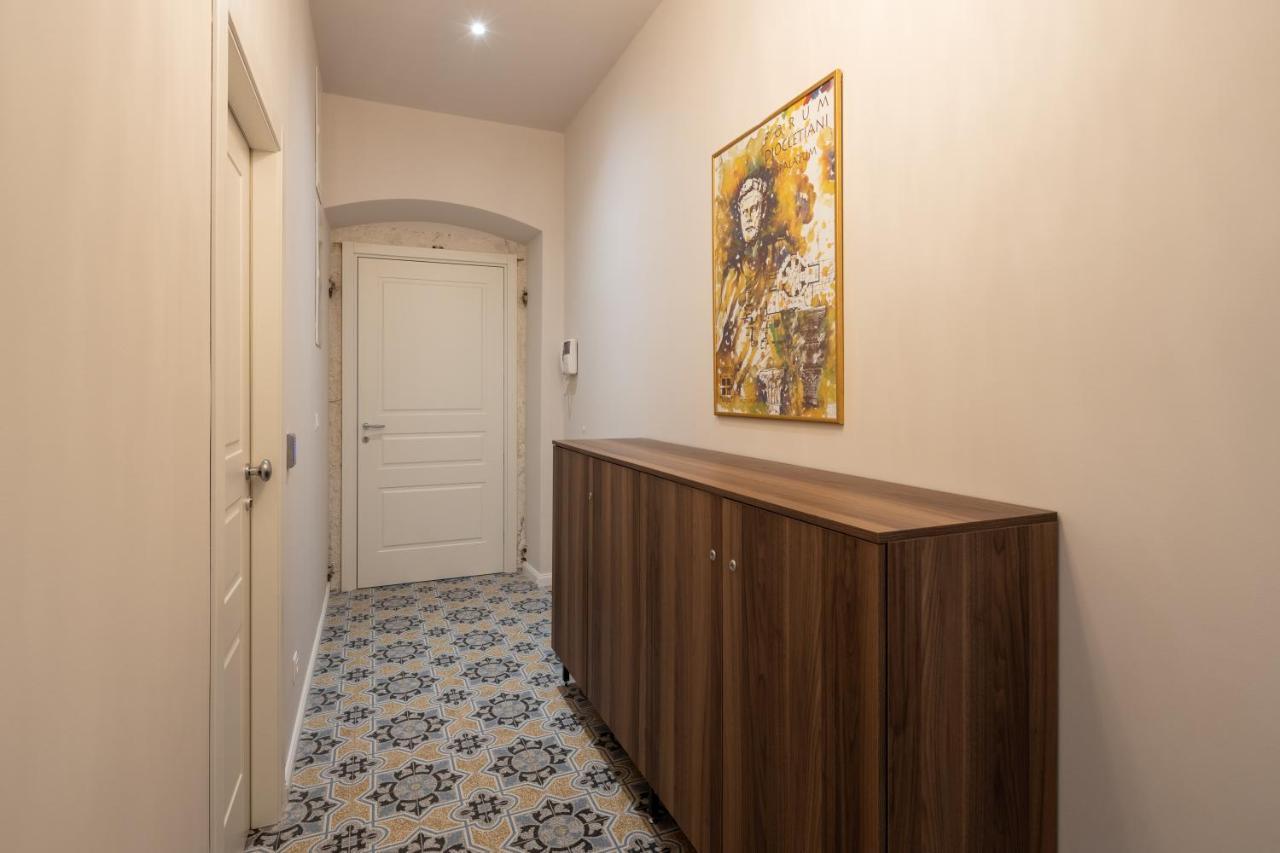 Boutique Lux Rooms Odello Split Old Town Екстериор снимка